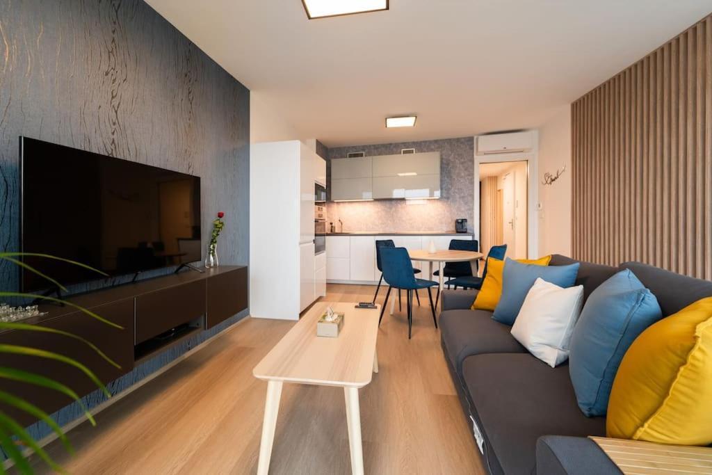 Insady - Studio In Brno-Center Экстерьер фото